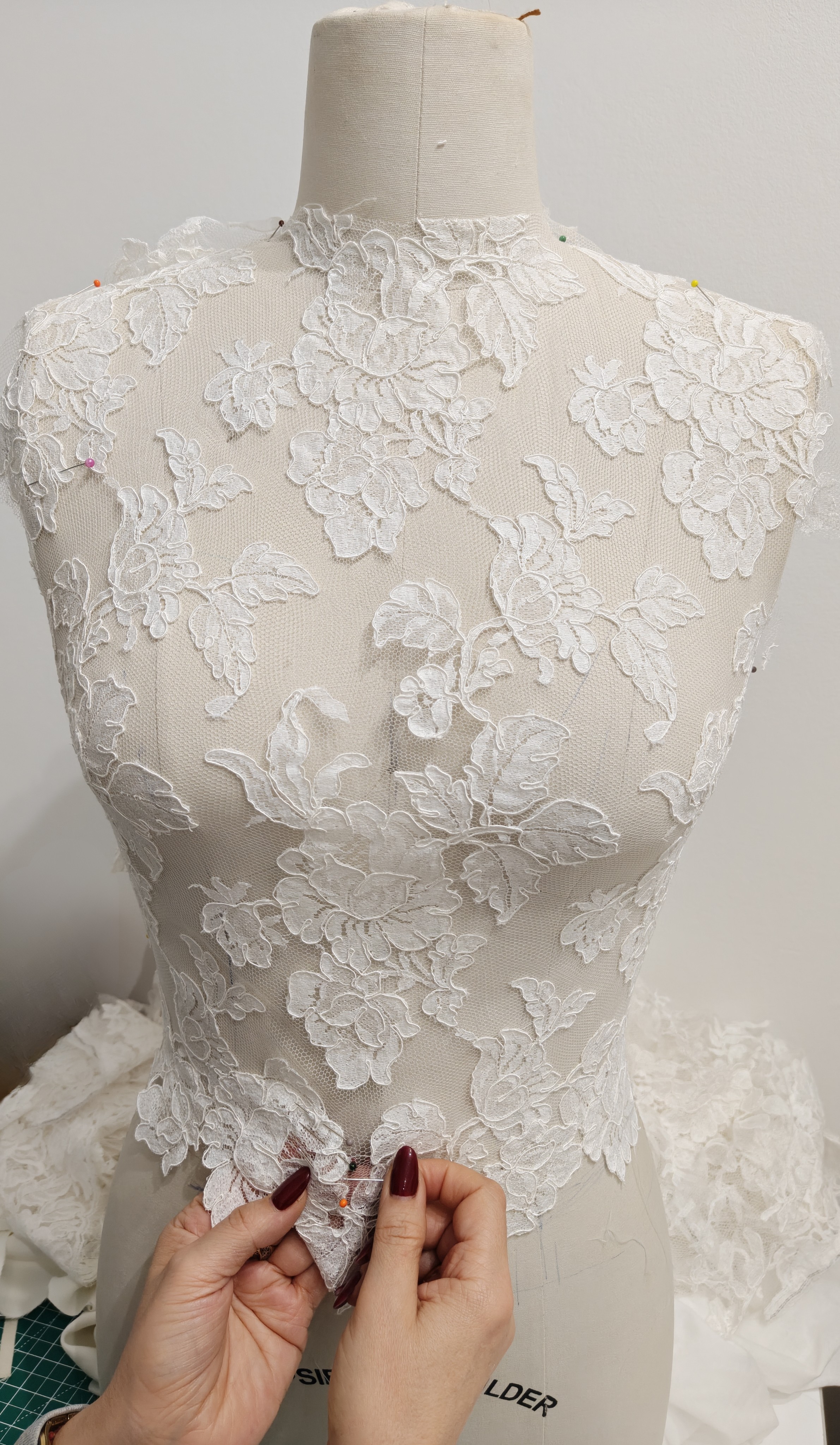 Czym jest haute couture i dlaczego to coś więcej niż luksusowa suknia